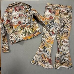 Wrangler x Lainey Wilson Storyteller Print Trucker Jacket Matching Jeans